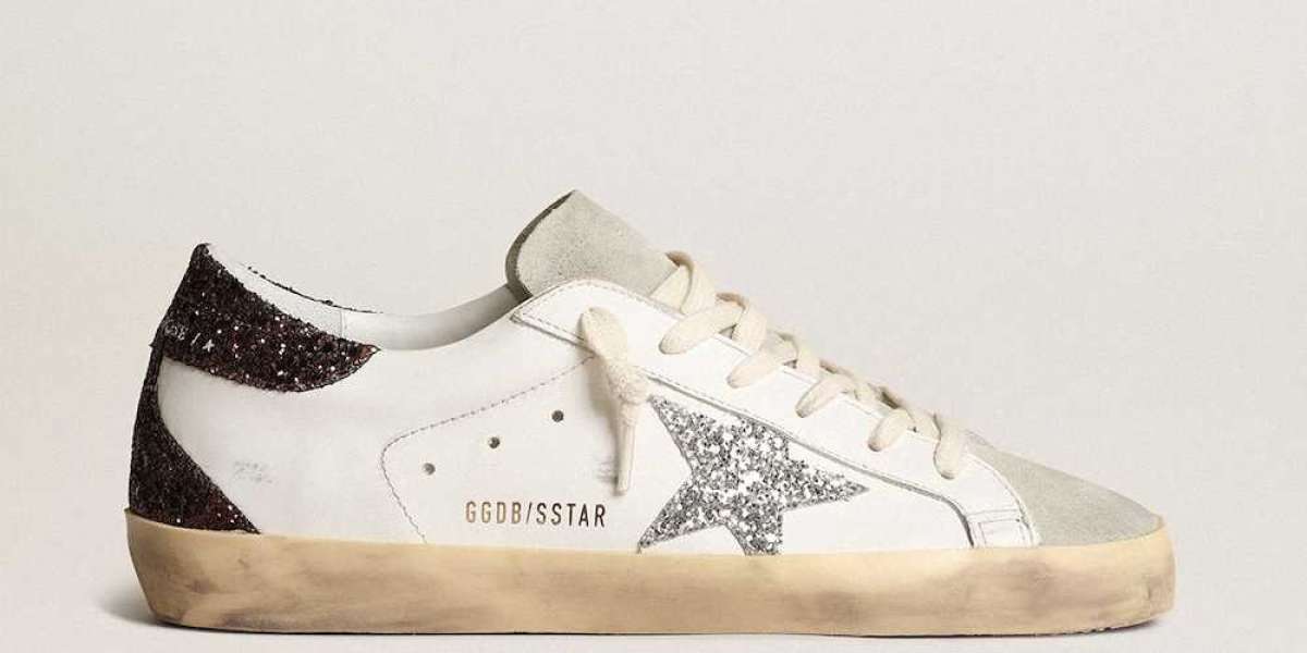 Golden Goose Sneakers Outlet that was not immediately themed around