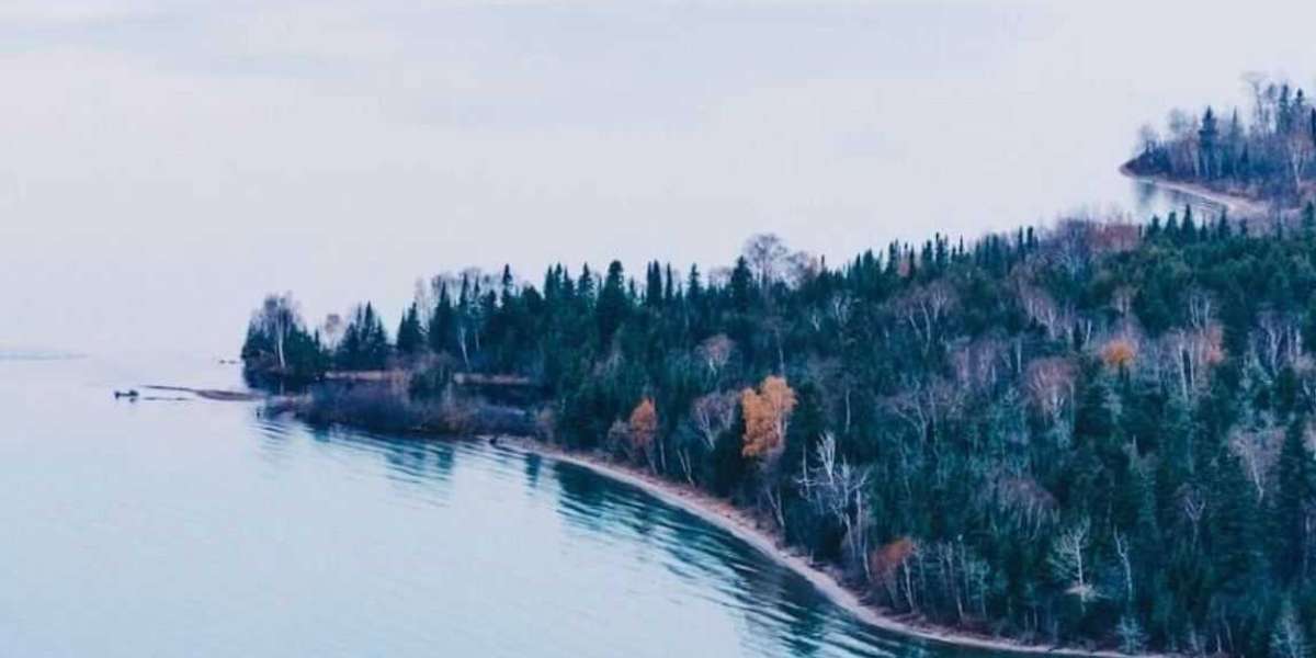How Local Businesses in Northern Ontario Can Strengthen Community Ties