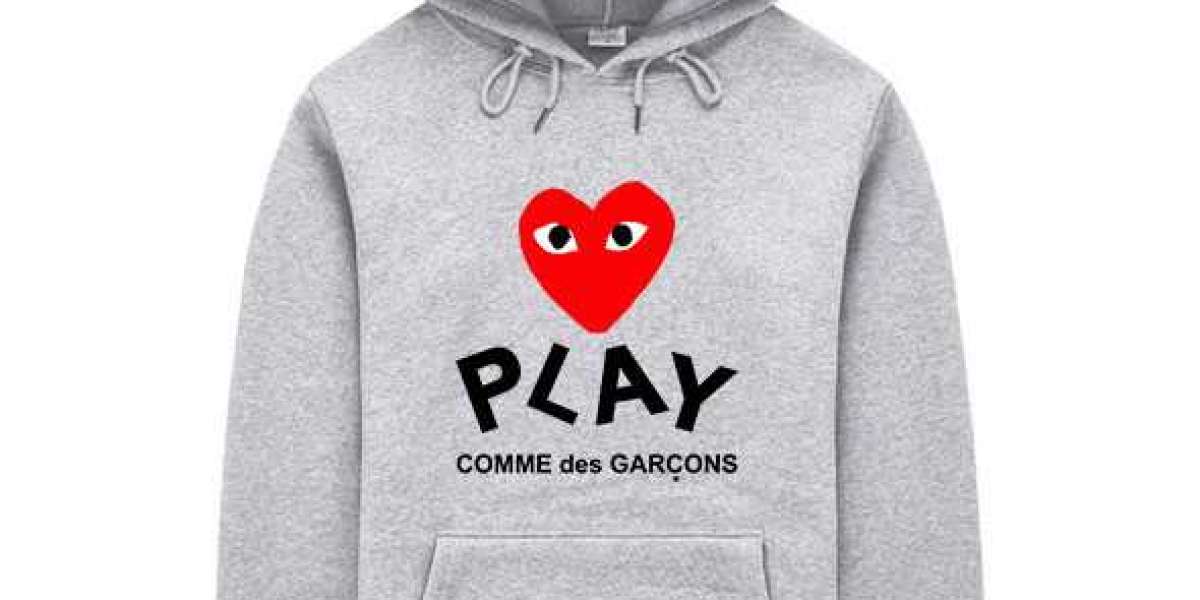 Comme Des Garcons new collaborating clothing shop