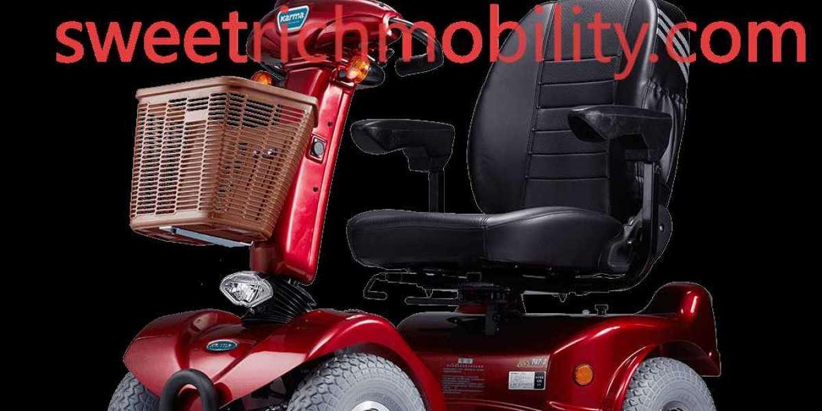 How Foldable Scooters Are Changing Senior Travel