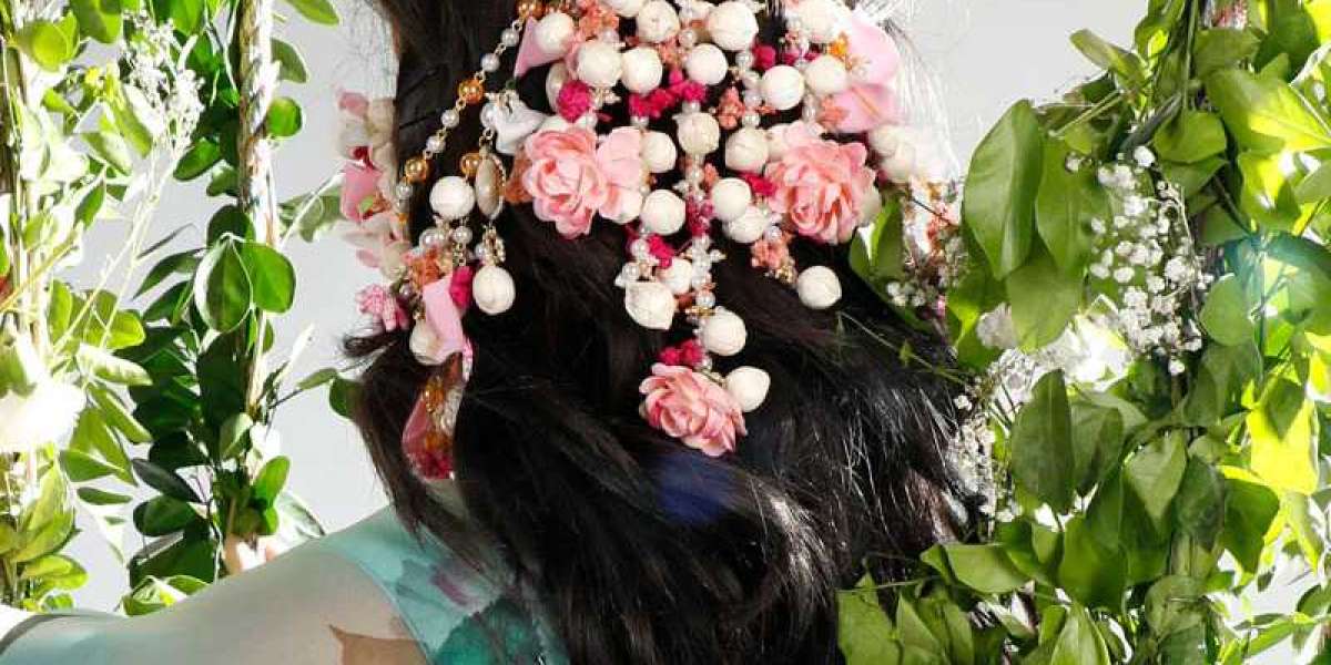 Elegant Flower Jewellery for Haldi – VAIDAAN Collection