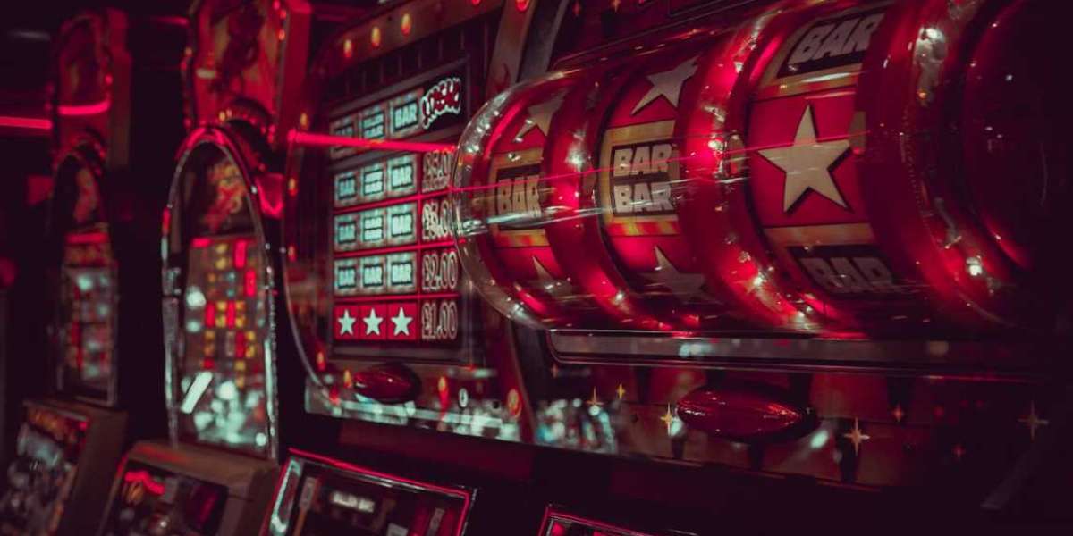 Fire Joker – klasyczna gra z nowoczesnymi bonusami