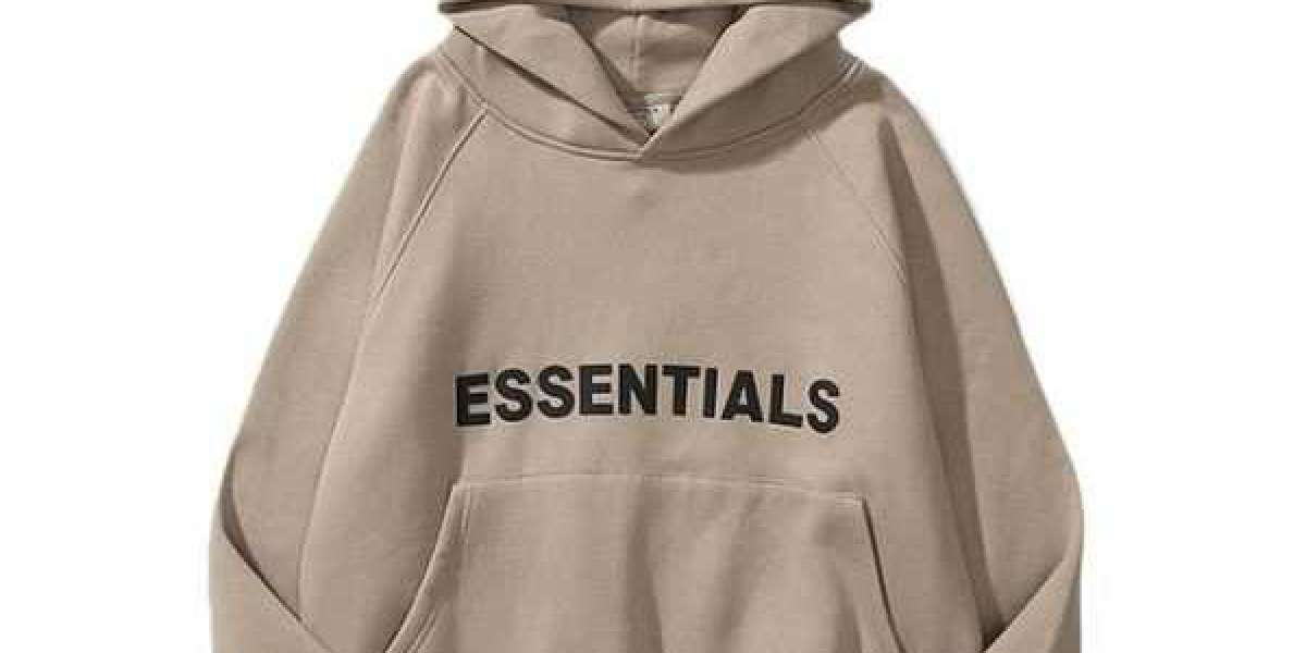 The Modern Staple: Why the Essential Hoodie Belongs in Every Wardrobe