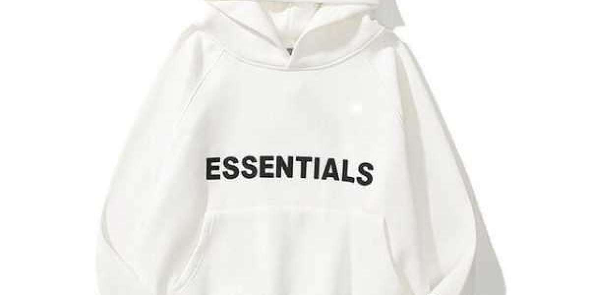 Neutral-Tone Essentials Hoodie for Everyday Streetwear Looks