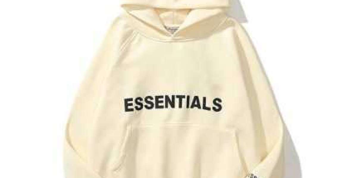 Essentials Hoodie – Timeless Comfort with a Modern Streetwear Edge
