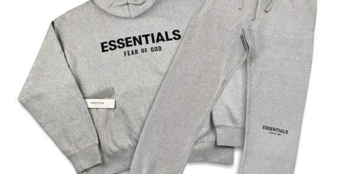 The Art of Layering with Essential Clothing Pieces