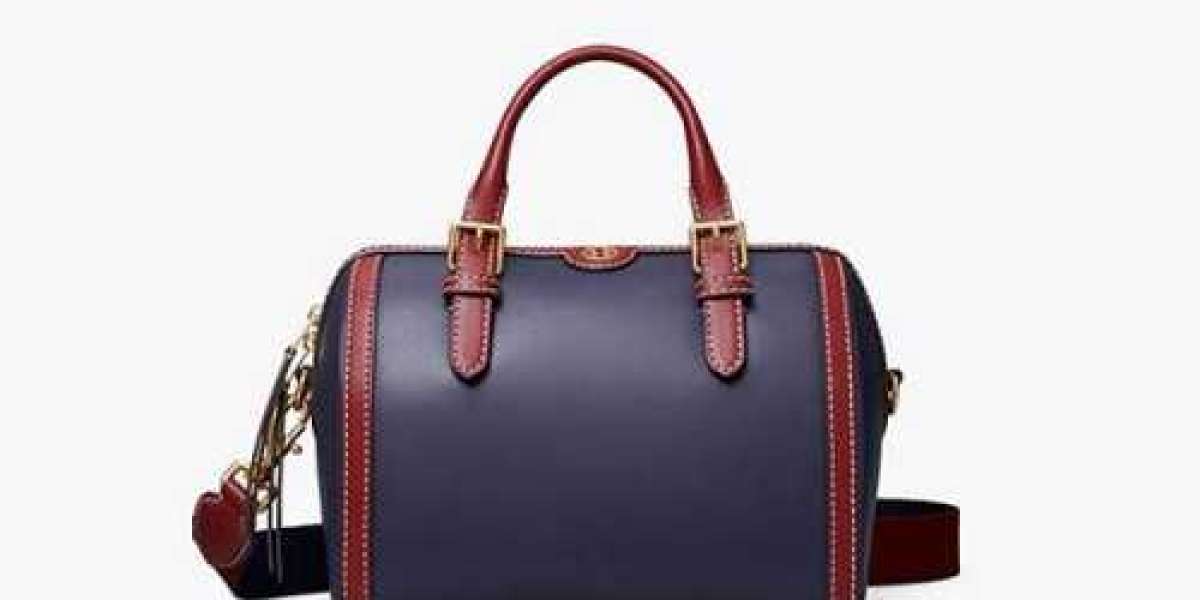 Tory Burch 手提包：優雅實用兼具，打造都會女性風格穿搭