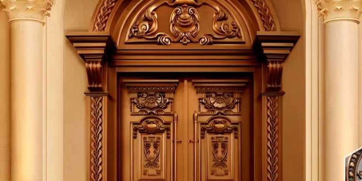 What are the characteristics of high-end aluminum estate door
