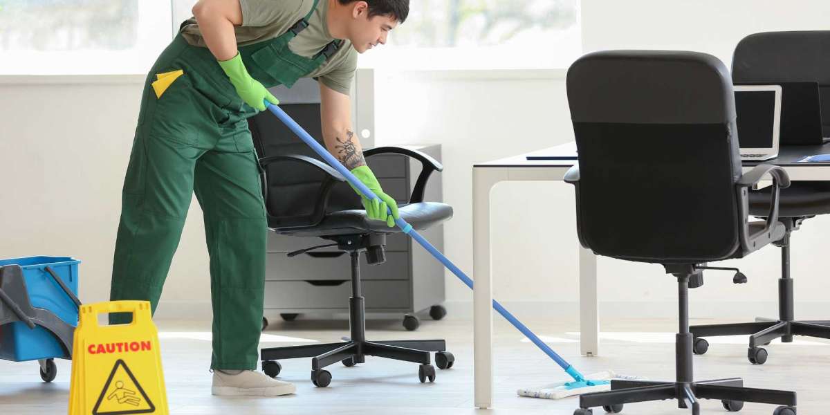 Transform Your Workspace: The Benefits of Weekly Office Cleaning!