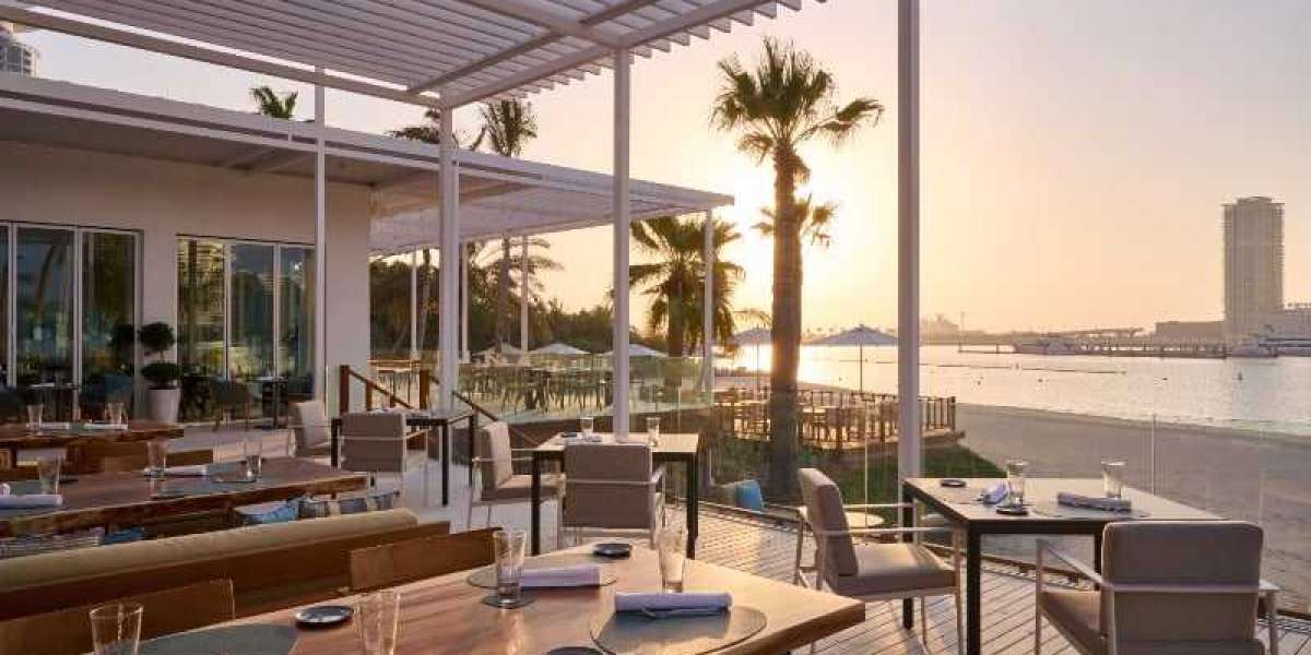 Dine with a View: The Best Beachfront Restaurants to Explore