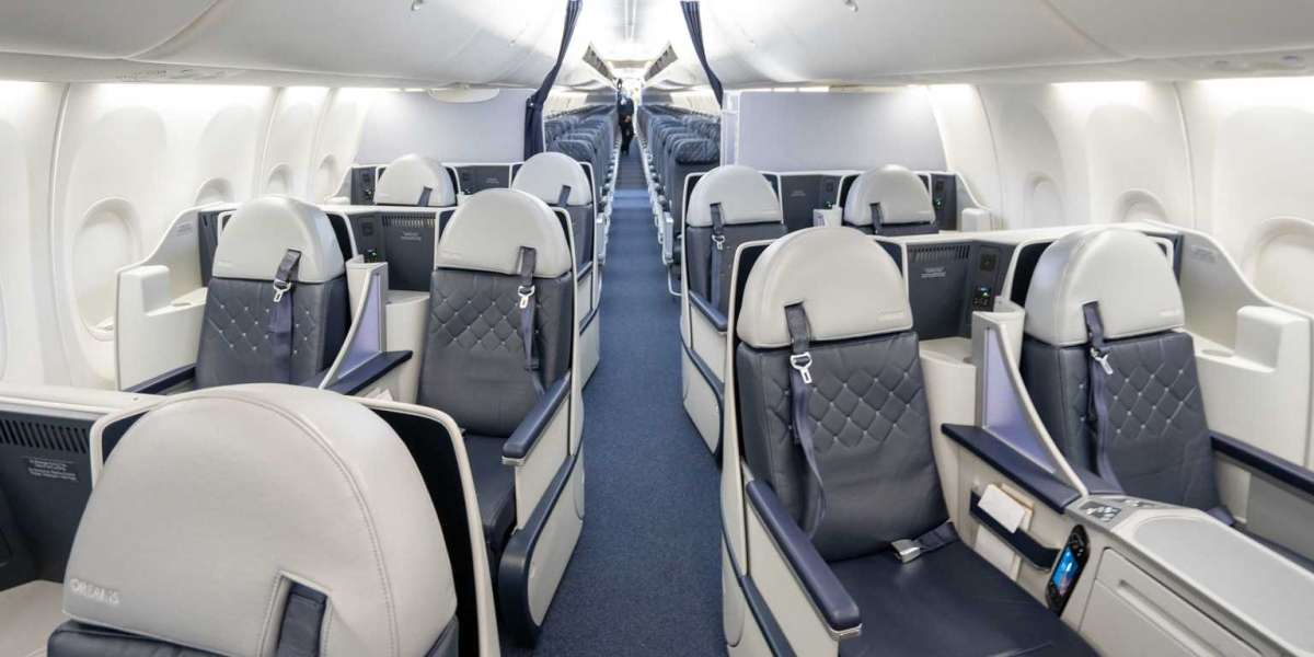 Solo Travel in Asiana Airlines Business Class: Maximizing Privacy & Comfort