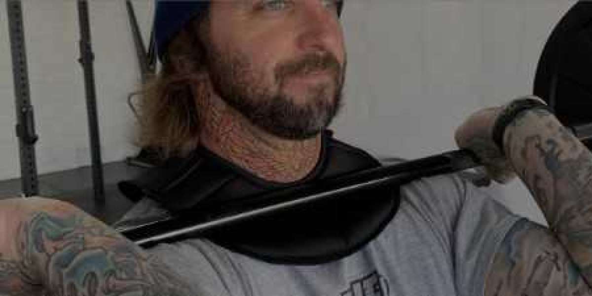 Essential Weight Lifting Safety Equipment Guide