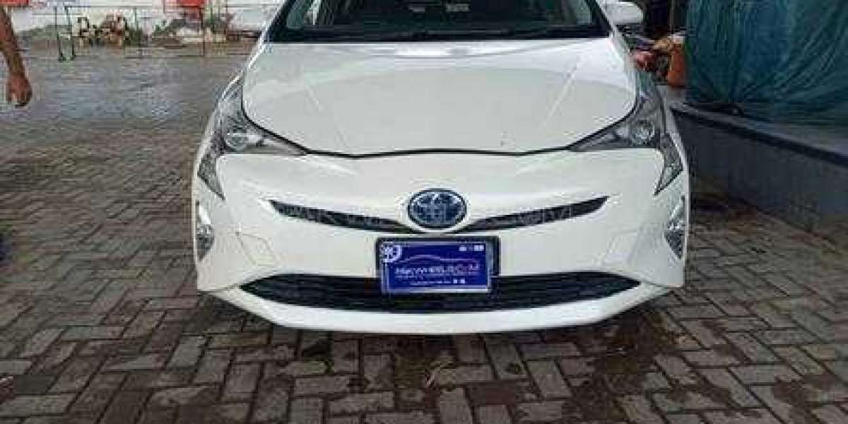 Why Choosing a Toyota Prius Near Me Is the Smartest Car Decision Today