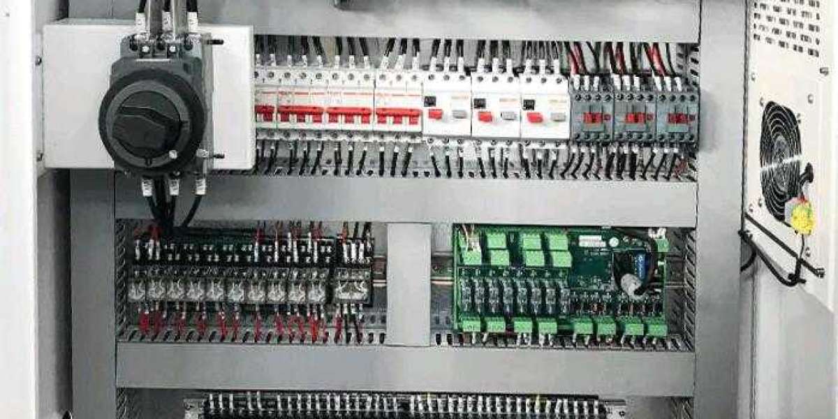 The Role of the Control Center in an Automatic Slant Bed Turning Lathe