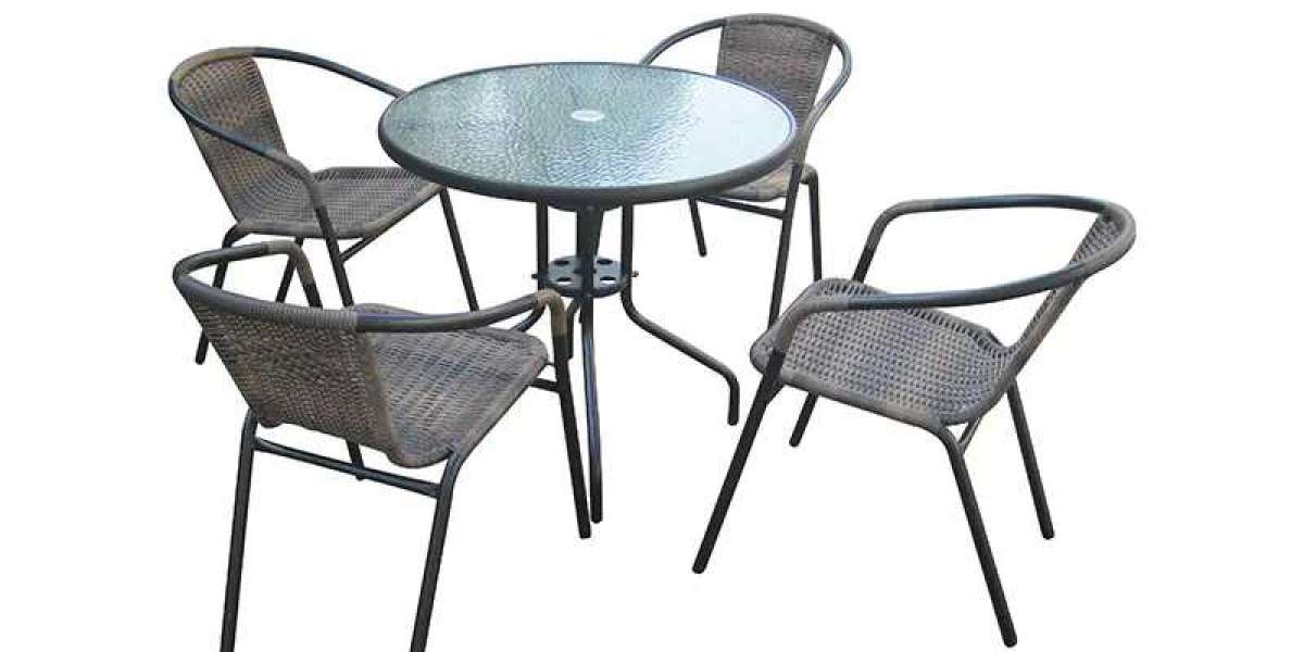 How a Garden Seating Set Can Transform Your Outdoor Space