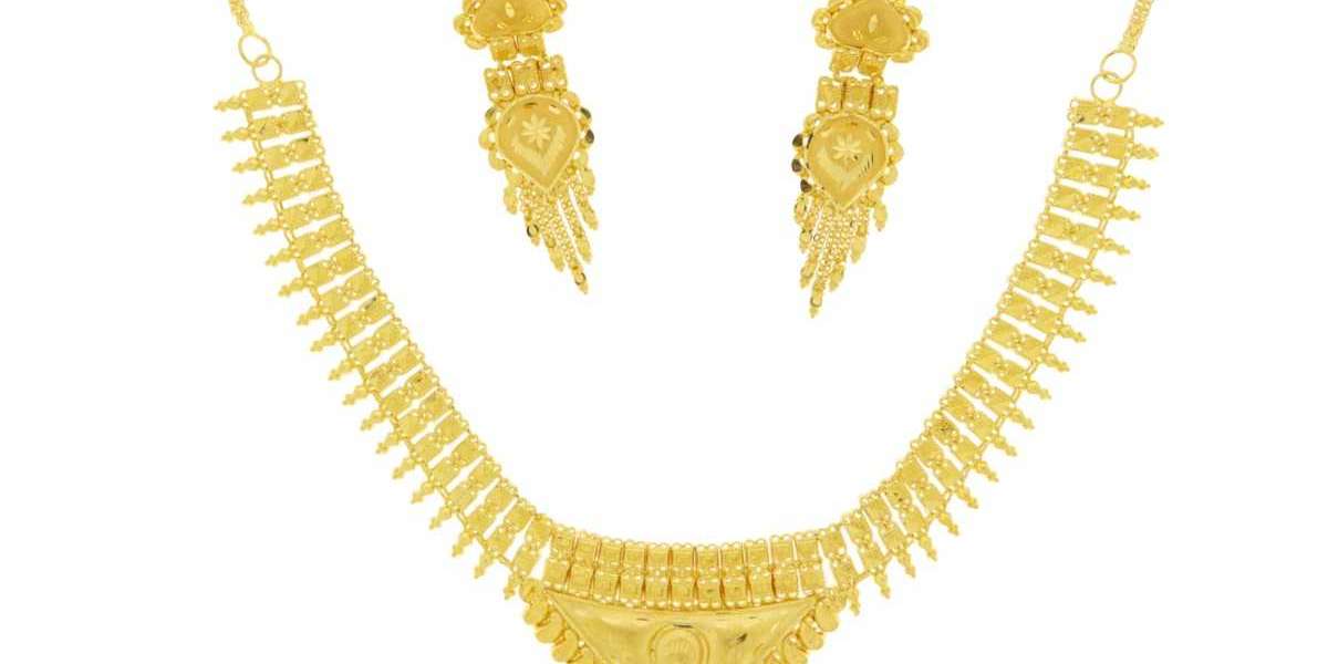 Celebrate Tradition and Elegance with an Asian Gold Necklace Set