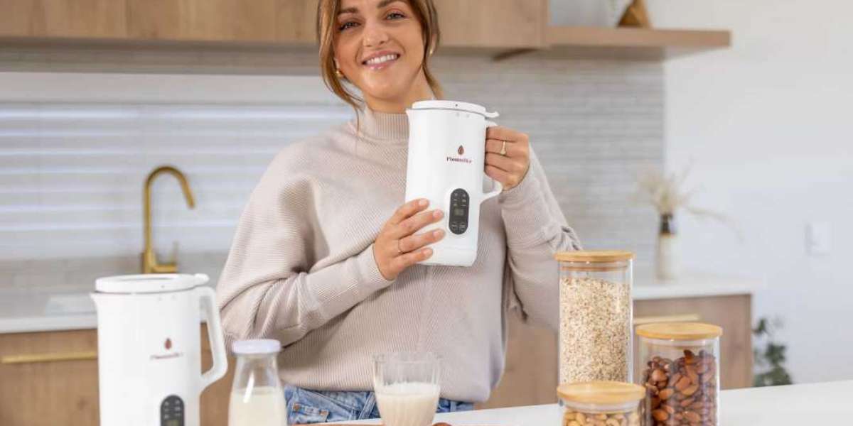 Plantmilk’r A Smarter Way to Enjoy Cashew Coconut and Rice Milks at Home