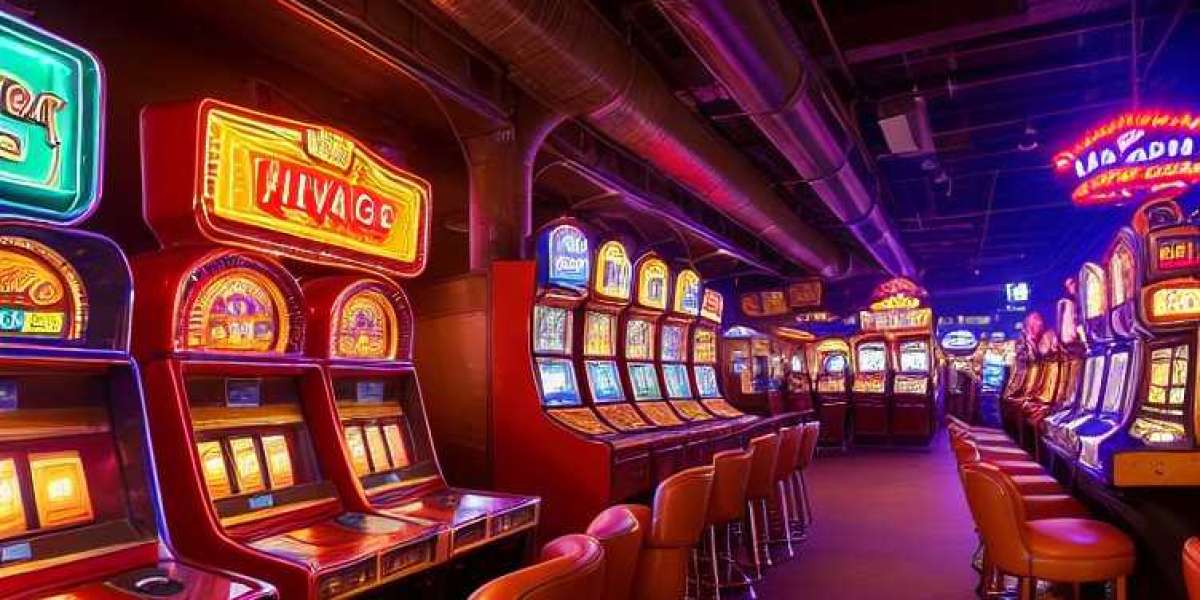 Квалифицирани Slotino Casino На живо Дилъри