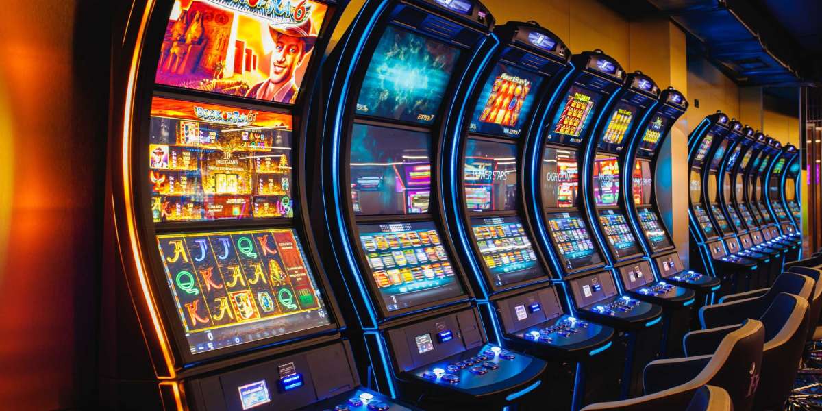 Effekten af gamification på online casinoer: Hvordan spillerengagementet ændres