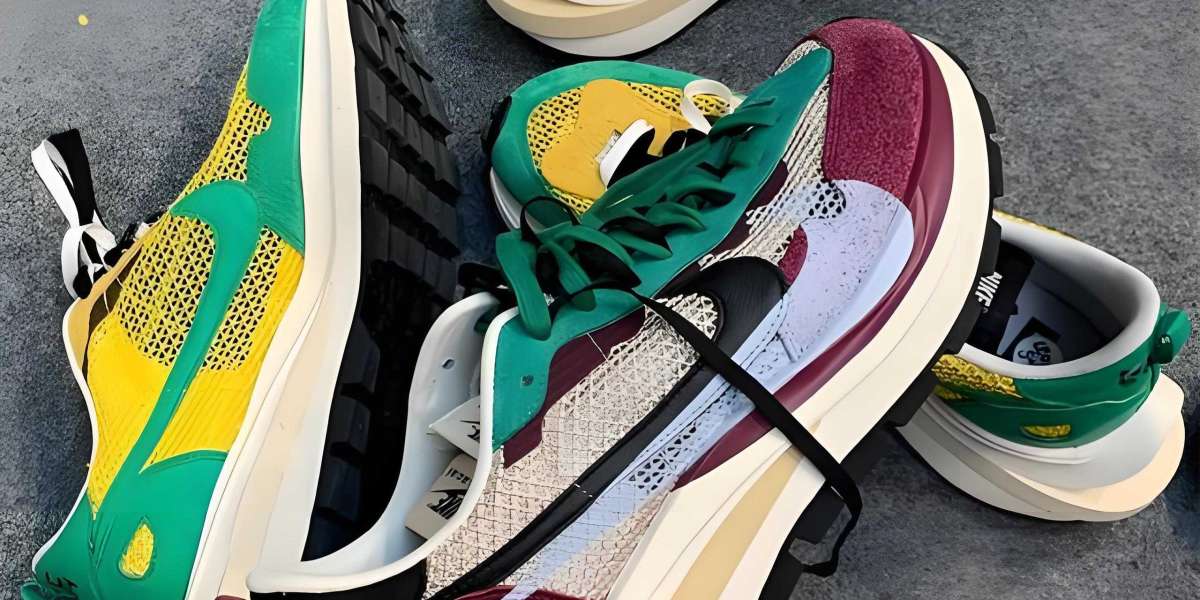 Sacai 聯名鞋價格解析｜Clot Sacai 灰藍、Nike Sacai 灰白與三方聯名全攻略