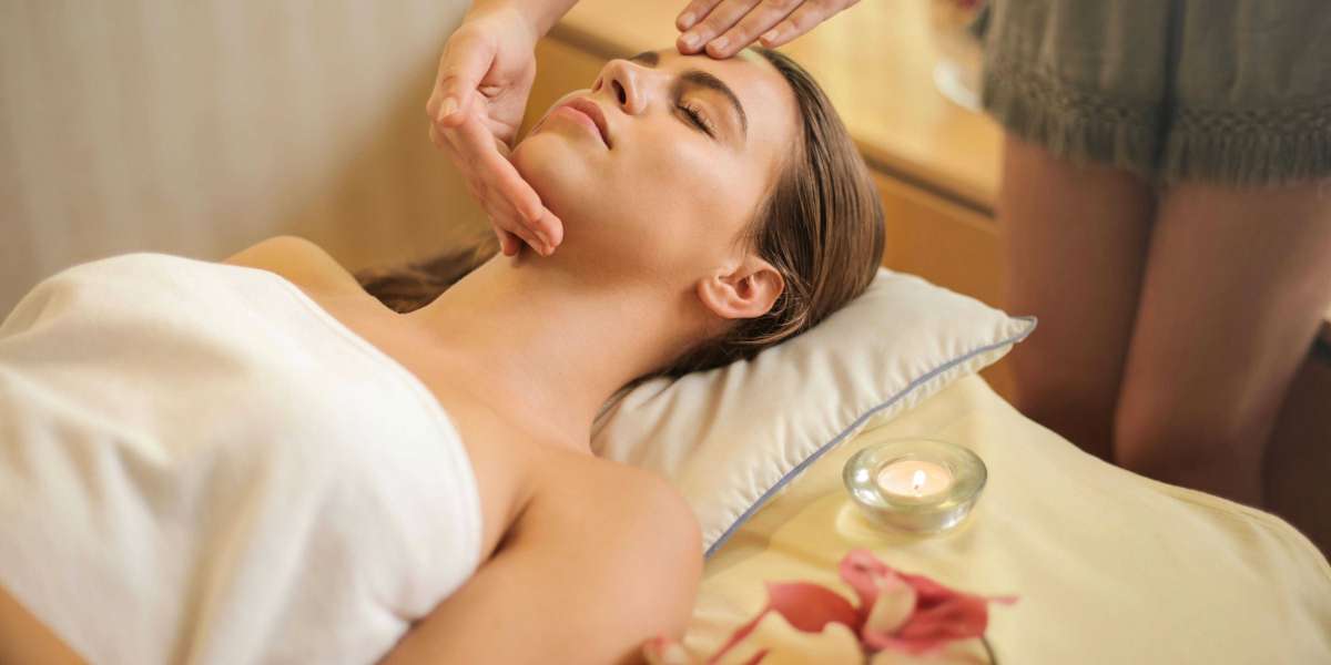 Summer Skincare Prep: Chemical Peels & Facials to Refresh Your Glow