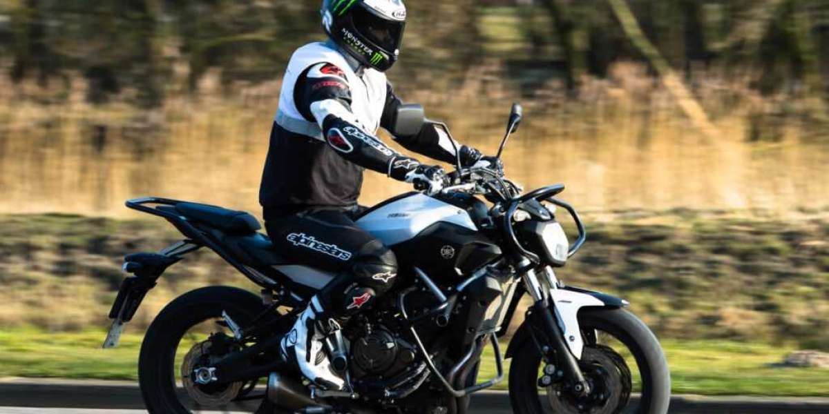 Krijg meer details over Motorrijschool Scheveningen