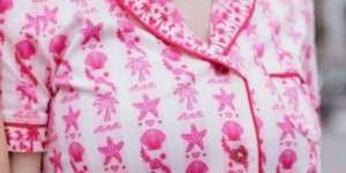 “Pink Palm Puff Pajamas: The Perfect Blend of Luxury, Comfort, and Sustainability”
