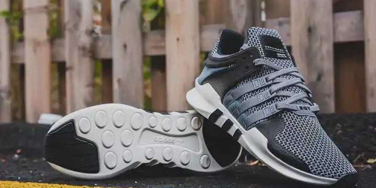 เปิดกรุสนีกเกอร์! ไกด์เลือกคู่เด็ดจาก nike และ adidas แบบจัดเต็ม