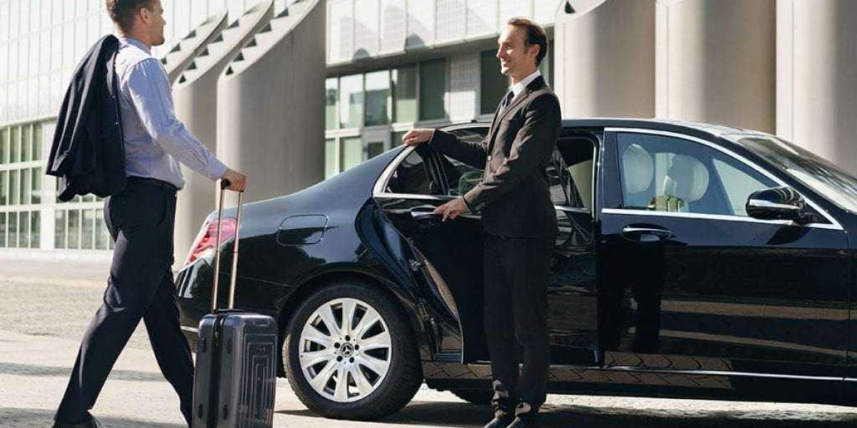 Luxury Car Options in Dubai Chauffeur Services