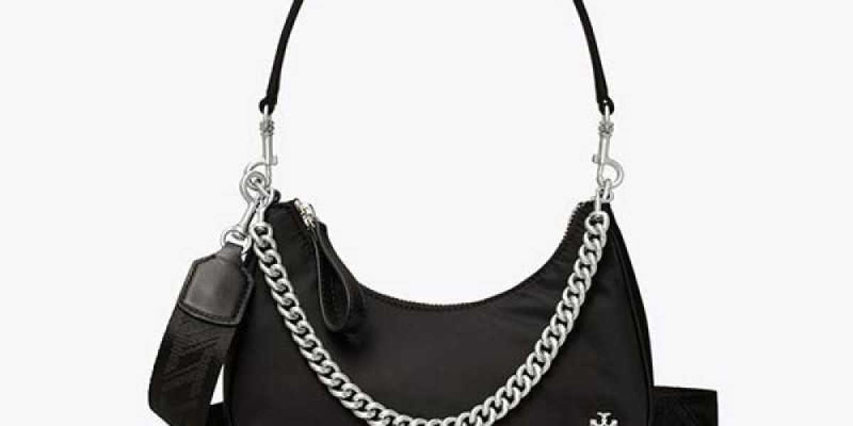 人氣 tb 側背包、手提包與 151 mercer 腋下包，一次搞懂怎麼選