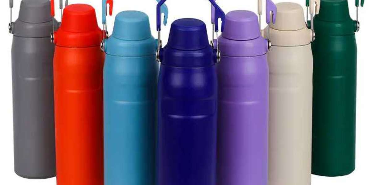 Is a Stainless Steel Travel Mug Suitable for Long Workdays?