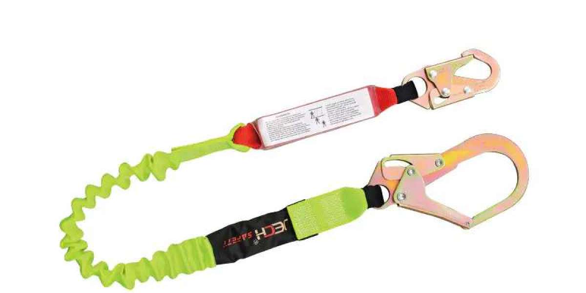 Key Features To Look For In Safety Lanyards