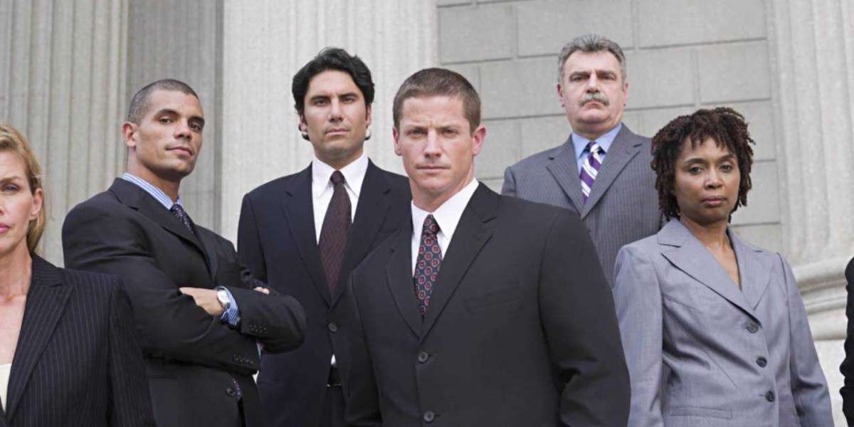 Setting the National Standard: The Hallmarks of the Best Immigration Solicitors in the UK