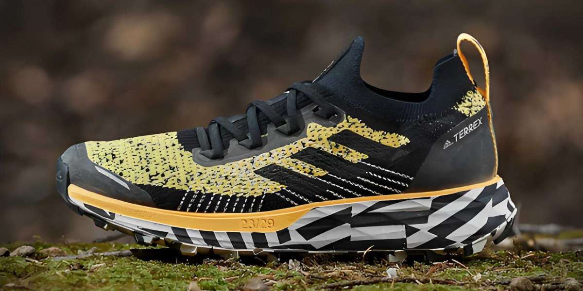 สนีกเกอร์ไอคอน เลือกคู่โปรดให้ตรงสไตล์คุณ