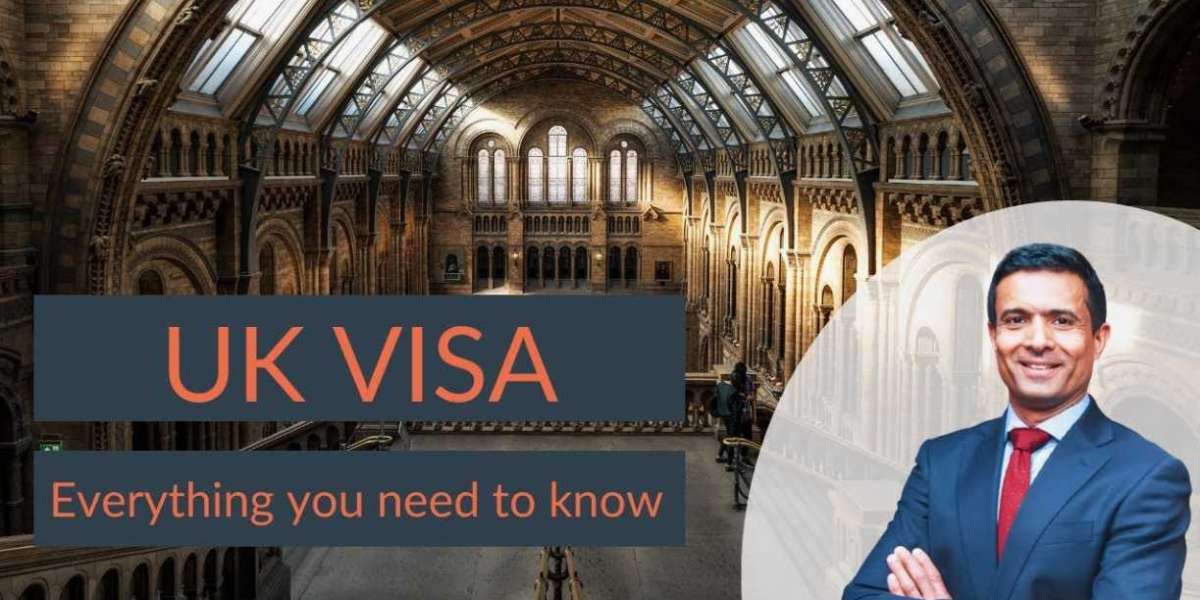 Don't Wait for a Crisis: 5 Key Moments to Contact UK Immigration Solicitors